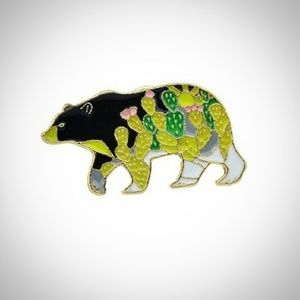 Bear pin